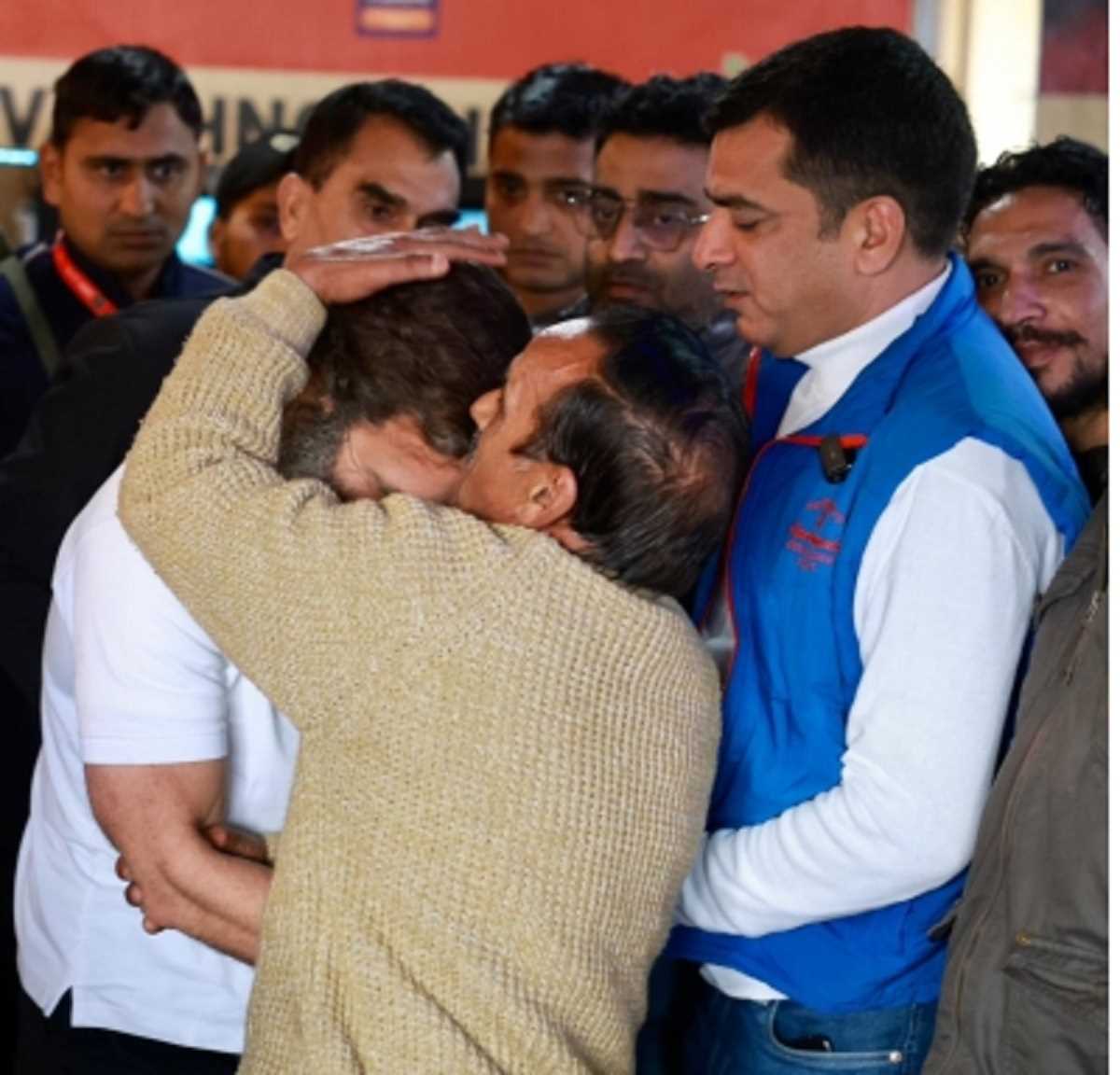 कश्मीरी पंडित पूछ रहे हैं कि सरकार ने हमारे लिए क्या किया : राहुल गांधी